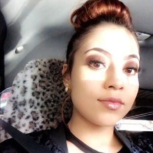 Meet your Posher, Itzel